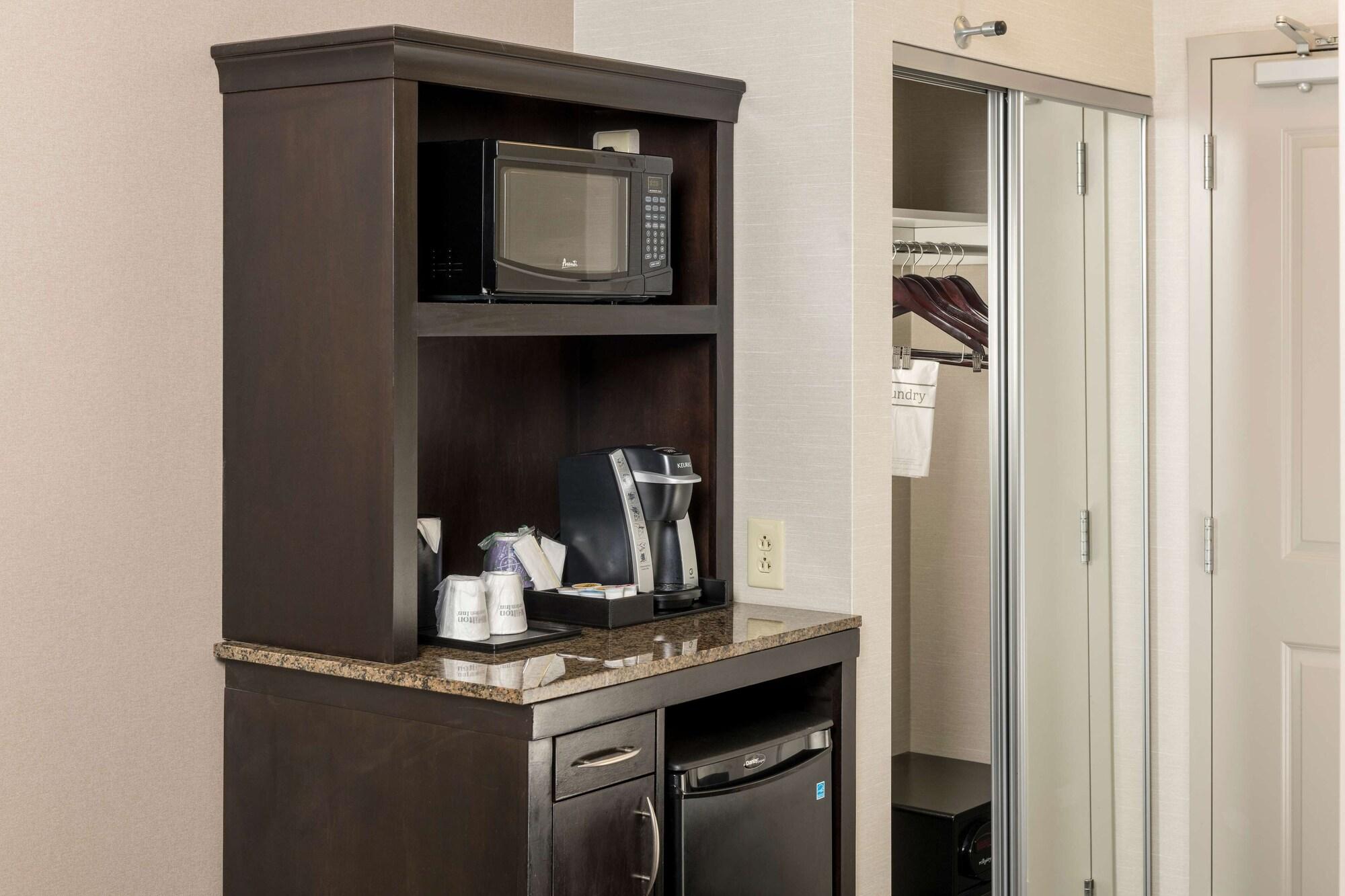 Hilton Garden Inn Silver Spring White Oak Eksteriør billede